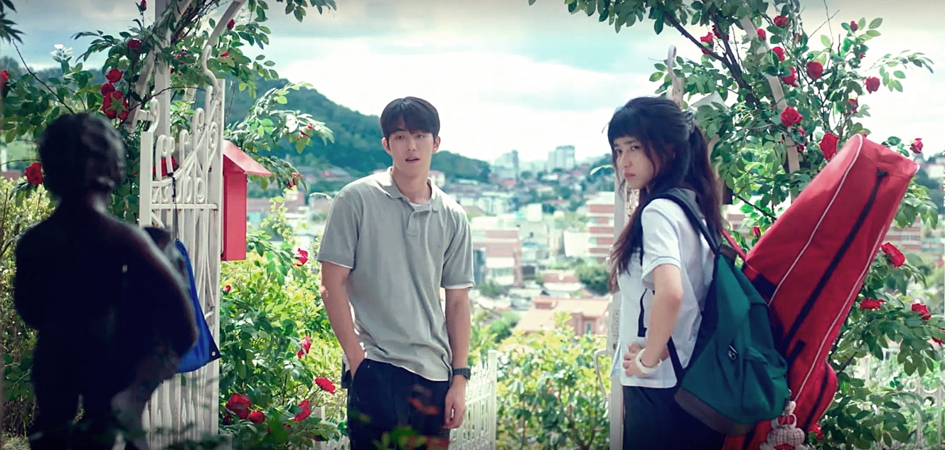 스물다섯-스물하나-책방장면