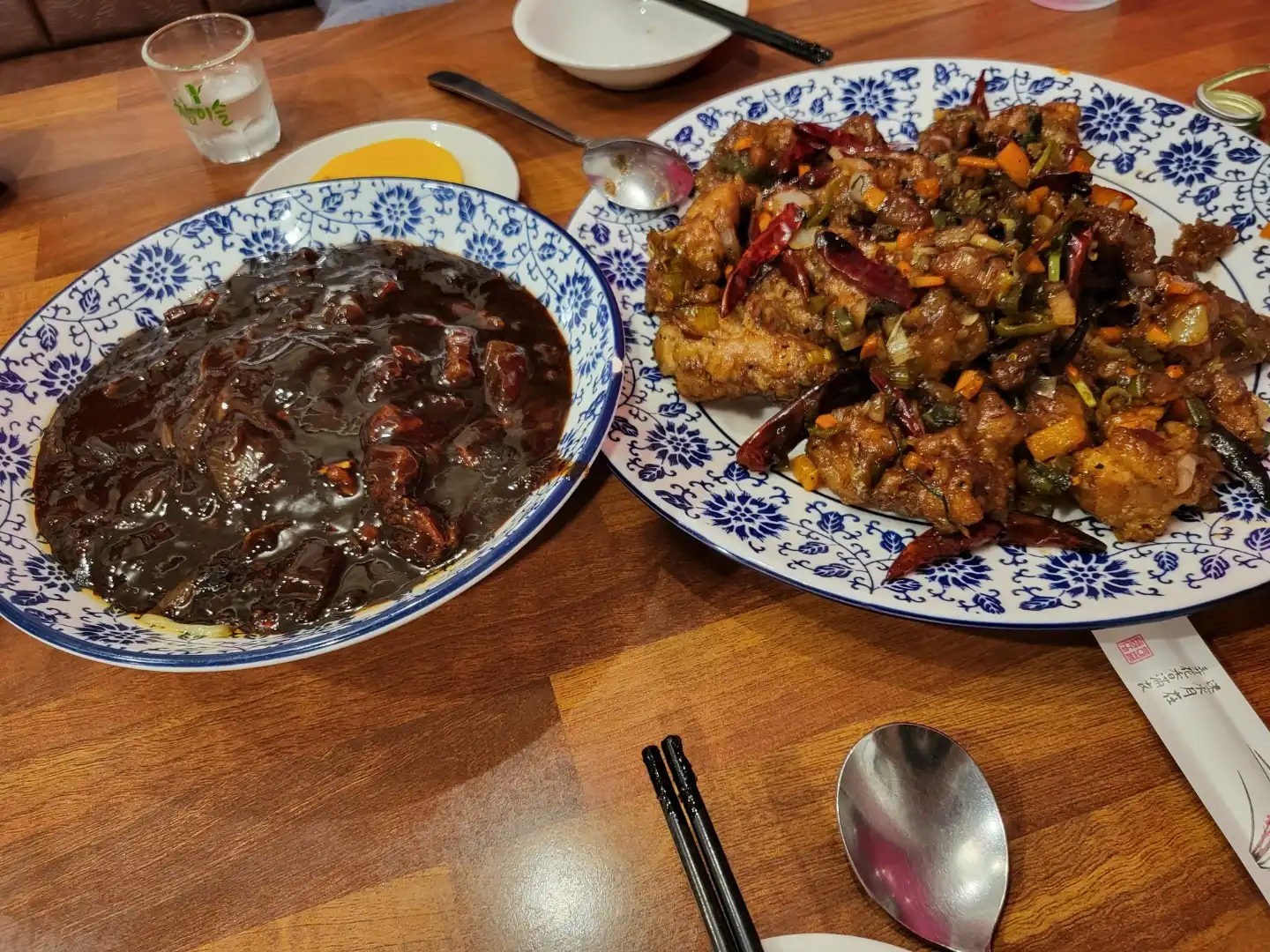 짜장면과_깐풍기