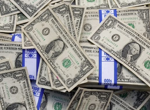 실화 바탕 은행원 영화 관련 사진