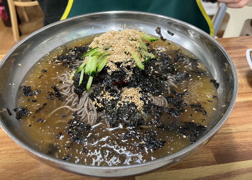 용천막국수