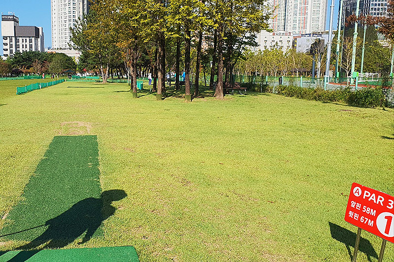 첨단체육공원 파크골프장. 광주 광산구 첨단강변로 76