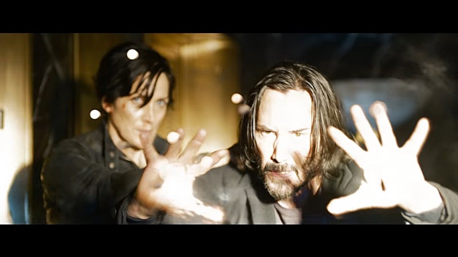 총알을 막는 네오의 모습