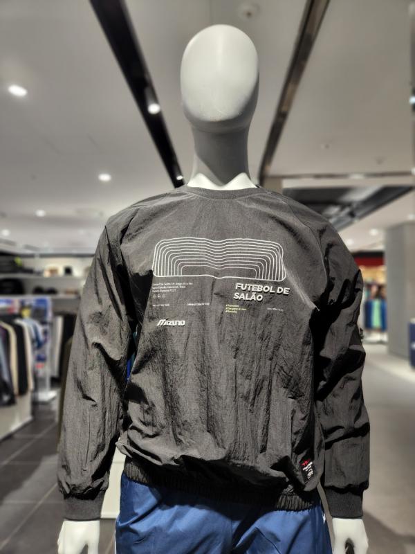 미즈노 우븐 맨투맨 32YE155009