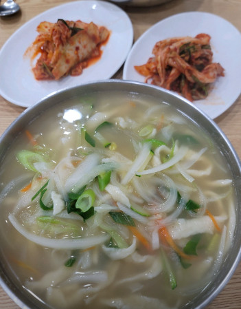 생방송투데이 34년 전통 손칼국수 수원 맛집