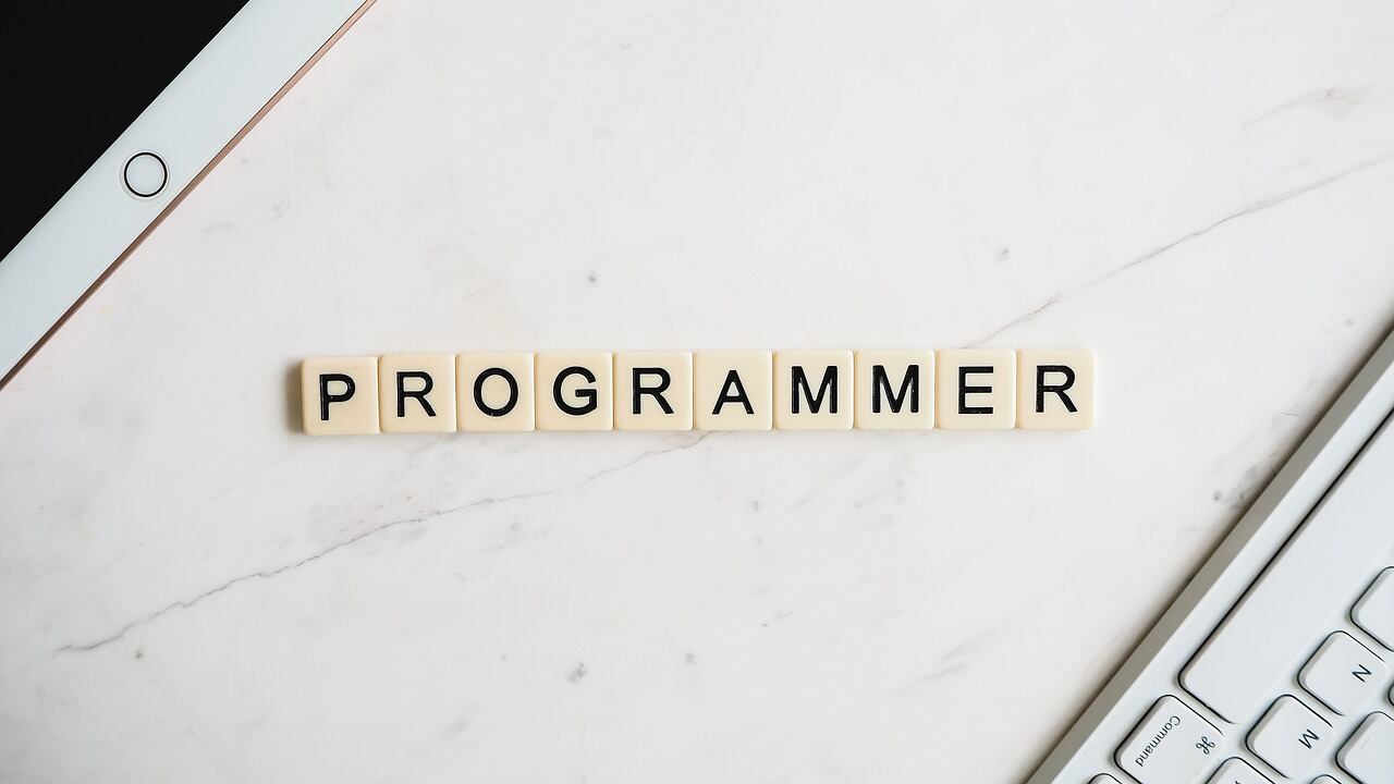 47. FPGA, CPLD