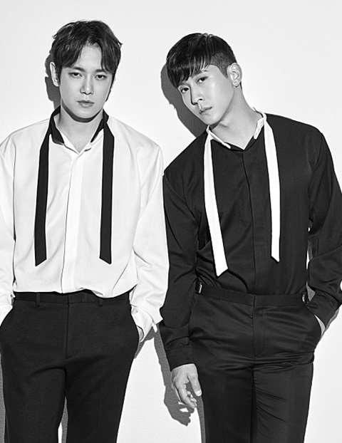 플라이투더스카이 멤버들의 사진