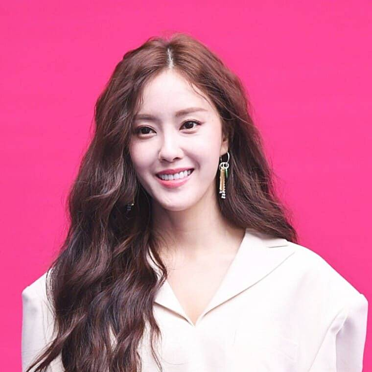 티아라-효민