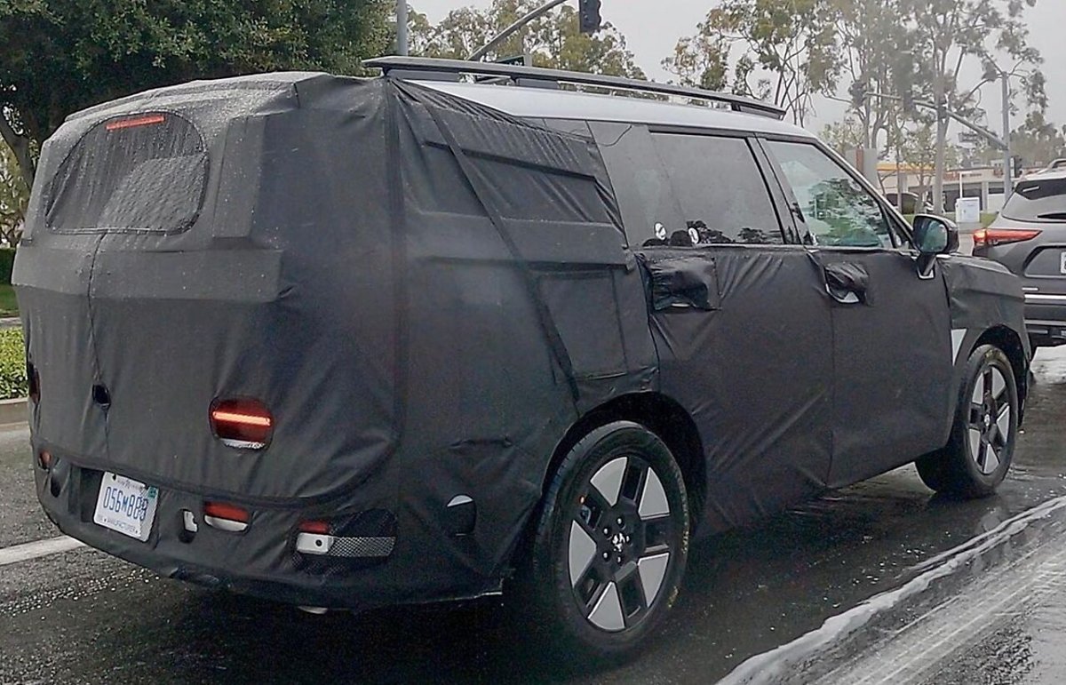 현대자동차 싼타페 풀체인지 위장막 테스트카