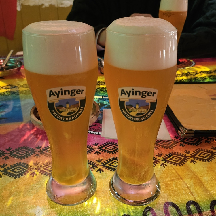 광교 법조타운 맥주집 '엉클보라카이'