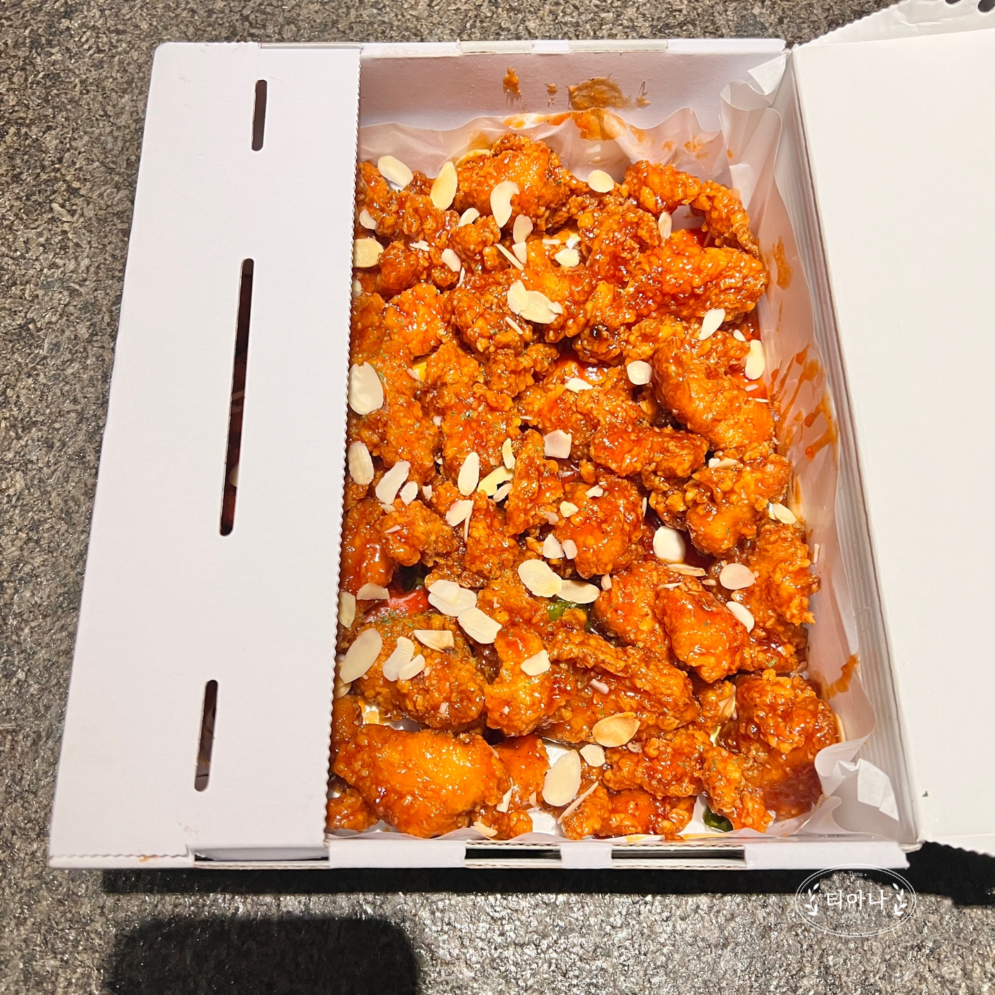 속초 여행가면 꼭 한번 맛봐야 할 &amp;#39;만석 닭강정&amp;#39;