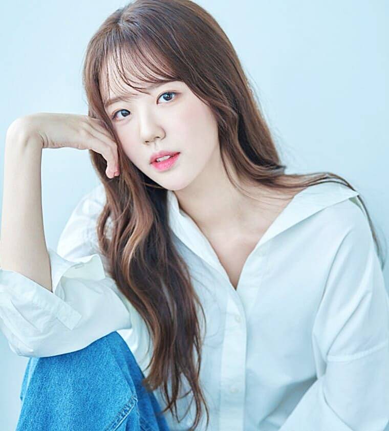 배우-지예은