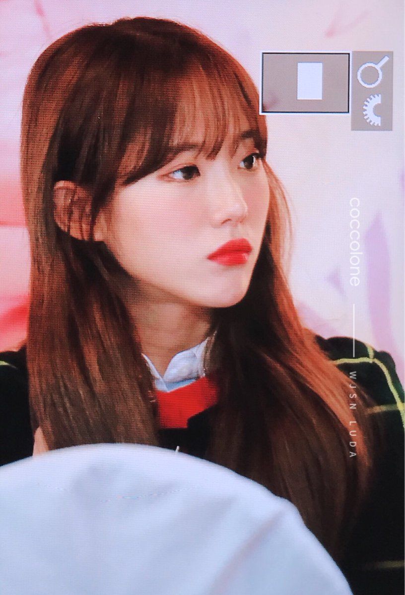 우주소녀 루다 인스타그램 사진 몸매