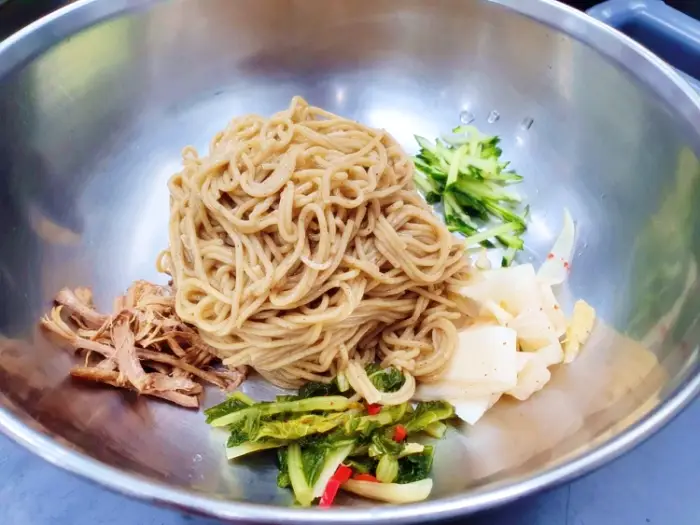 소문의맛집 고수뎐 면에 혼을 담다 30년 내공 메밀면 소바와 막국수 부산 해운대 맛집