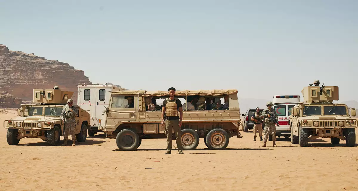 대식과 석방된 인질들