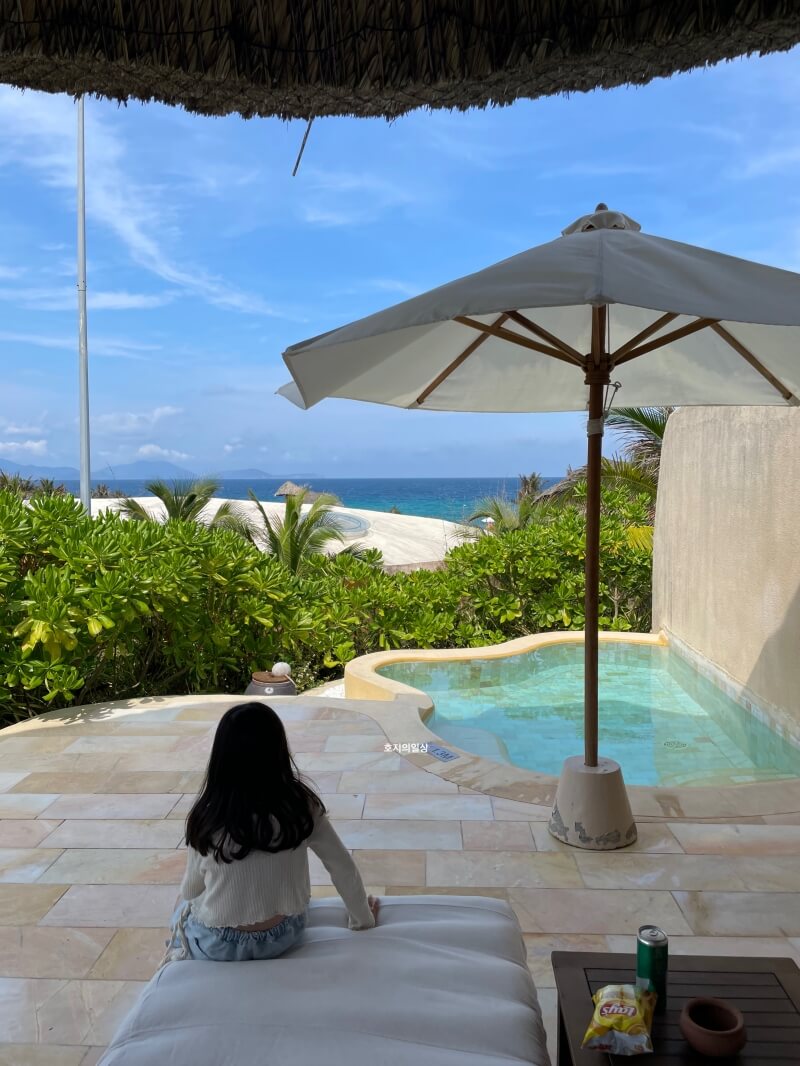 나트랑 아나만다라 깜란 리조트 - 풀빌라 수영장 풍경