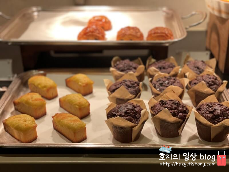 세인트레지스 싱가포르 조식 뷔페 베이커리