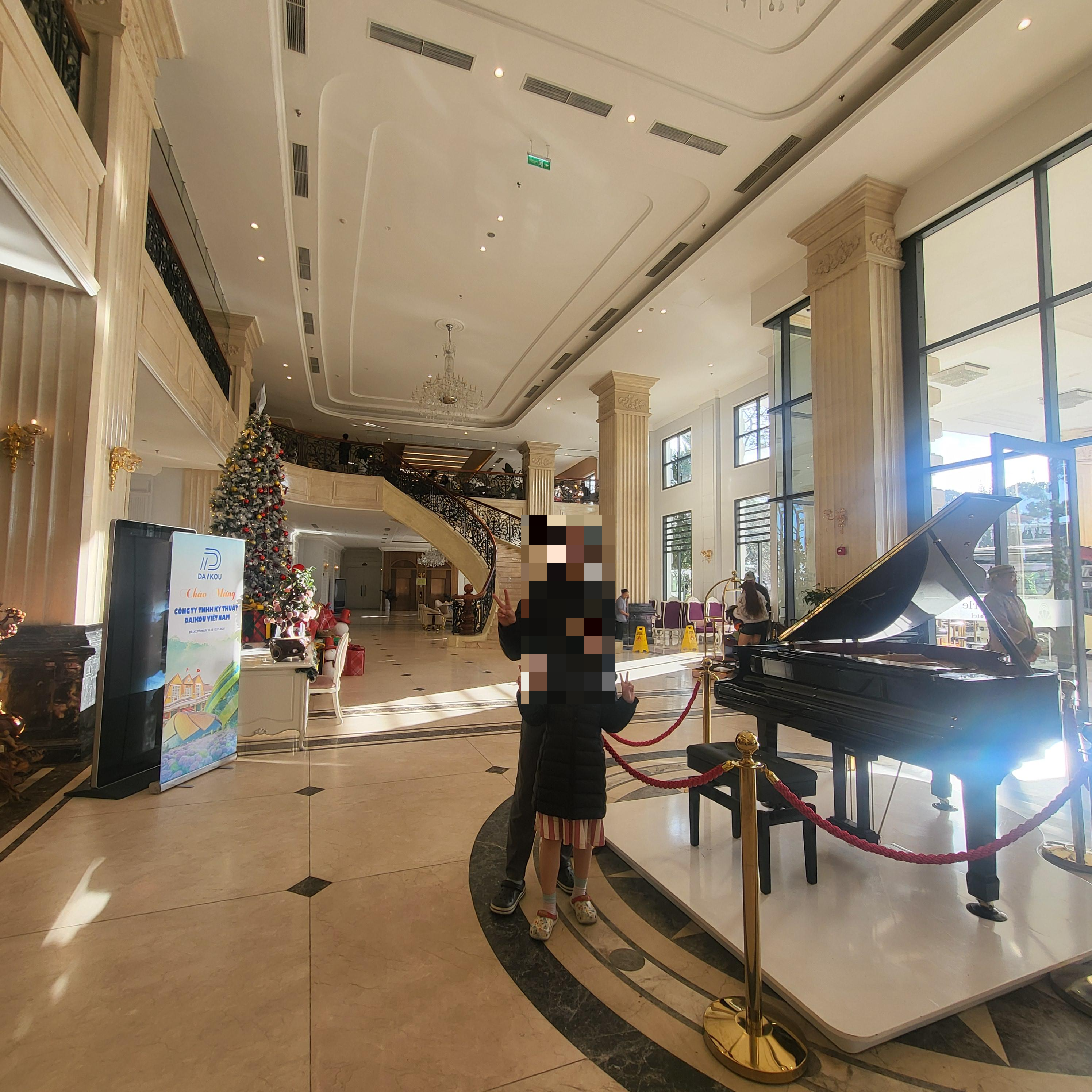 [달랏 호텔 추천] 멀펄르 달랏: 3인 가족도 여유로운 트리플룸 &amp; 조식 