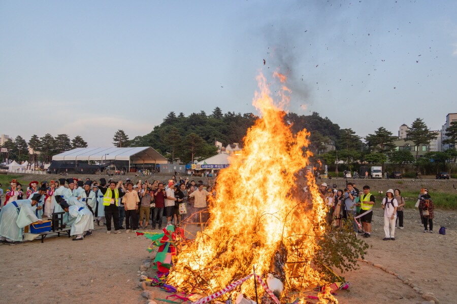 2025 강릉단오제: 천년을 이어온 신명나는 축제