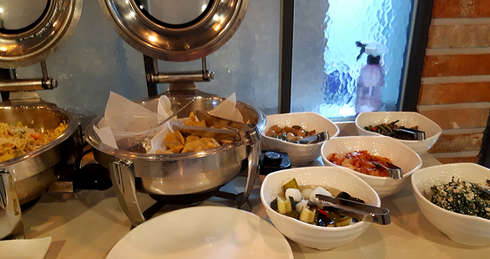 조식-뷔페-음식1