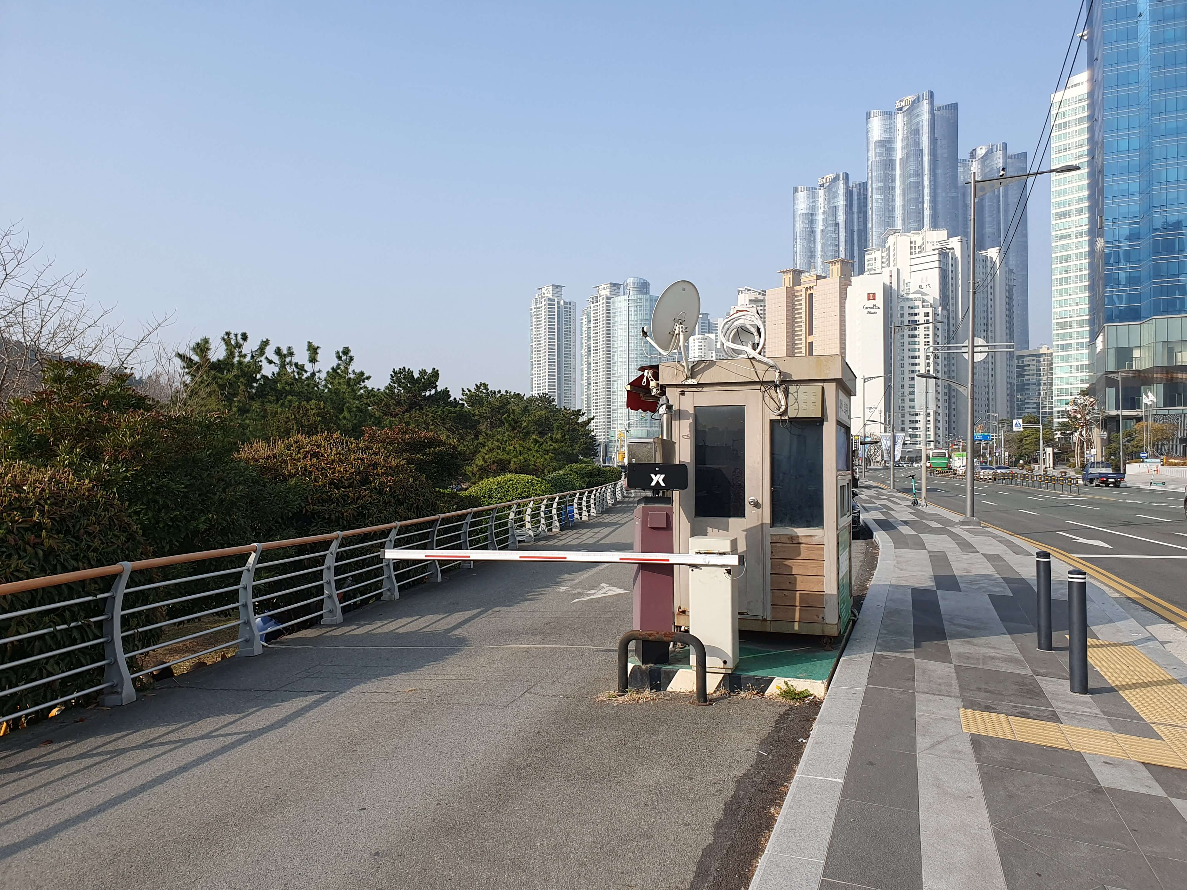 동백 공영주차장 출구