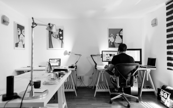 직장인 퇴근 후 투잡으로 수익 창출