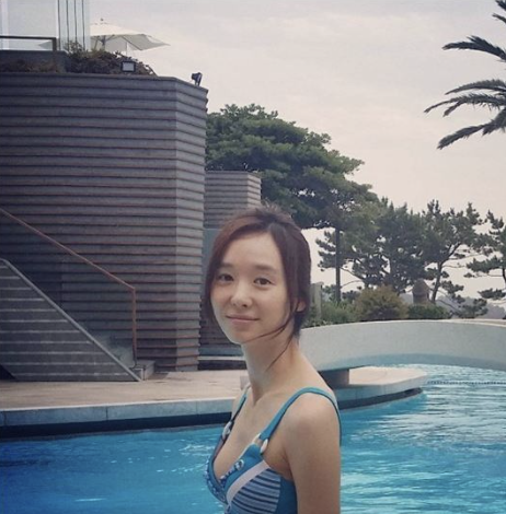 한수연 수영복