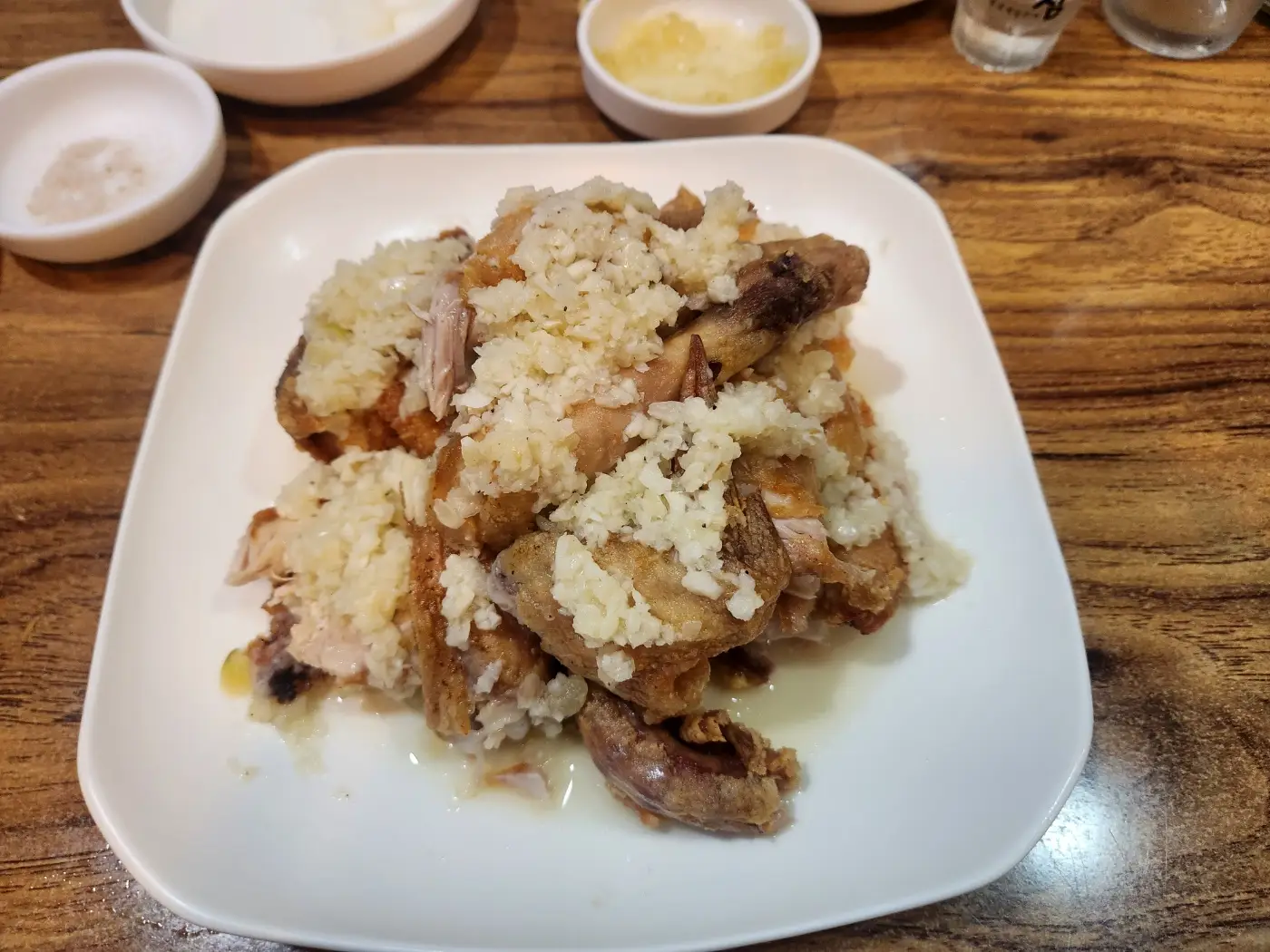 꼬꼬바베큐_마늘통닭