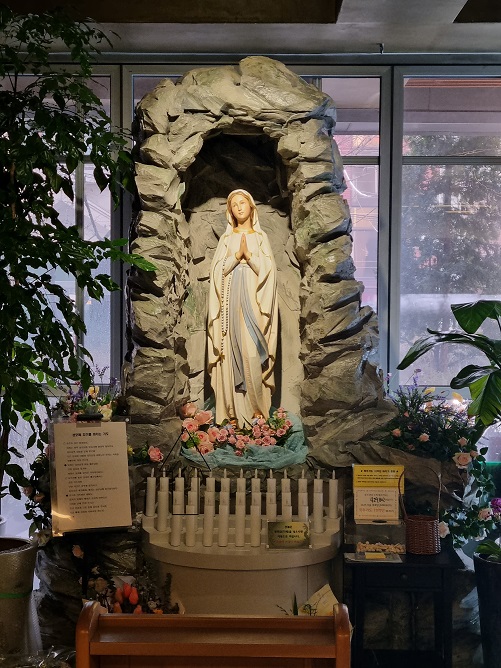 아차산성당 성모동산 성모상 사진