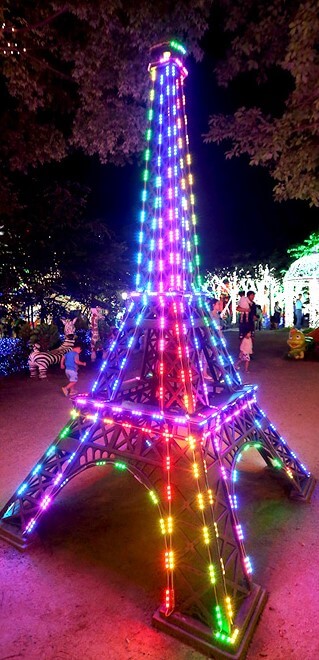 청도 프로방스 빛축제에서는 산타마을 빛축제도 함께 열립니다.