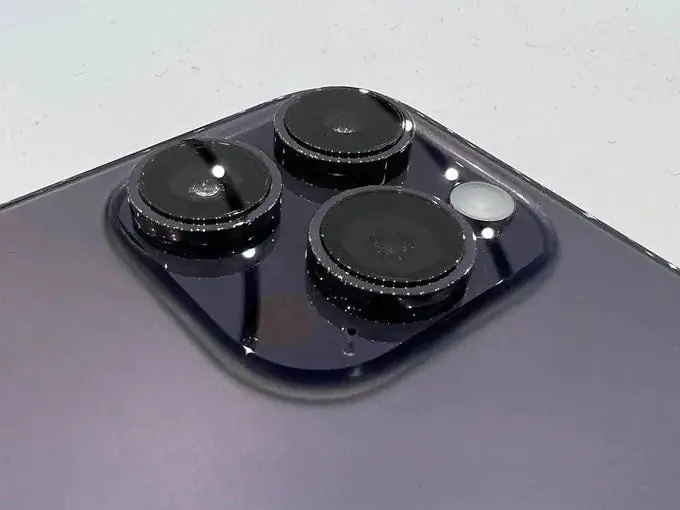 아이폰 14 프로 카툭튀