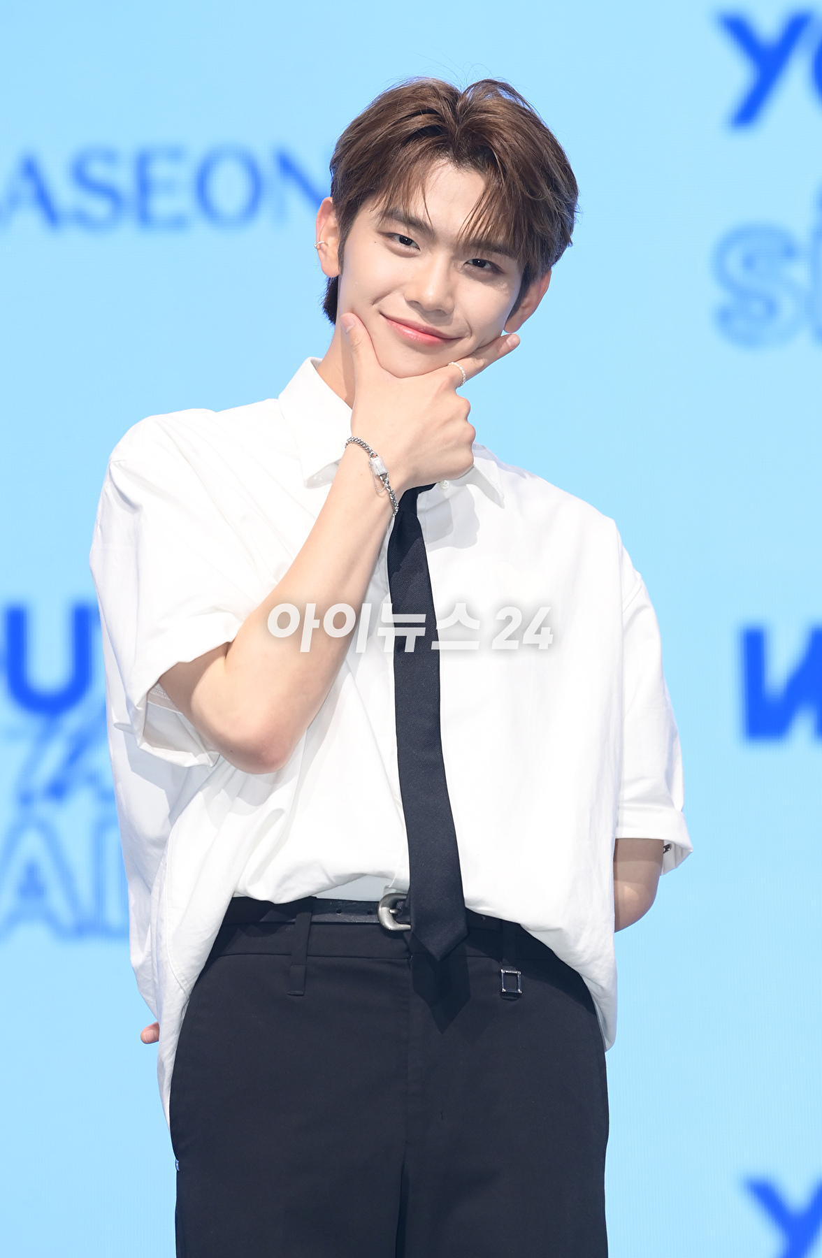 그룹 제로베이스원 김태래가 10일 오후 서울 광진구 광장동 예스24라이브홀에서 열린 제로베이스원(ZEROBASEONE) 데뷔 쇼케이스에 참석하고 있다. [사진=정소희 기자]