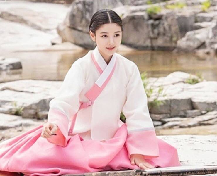 배우-김유정