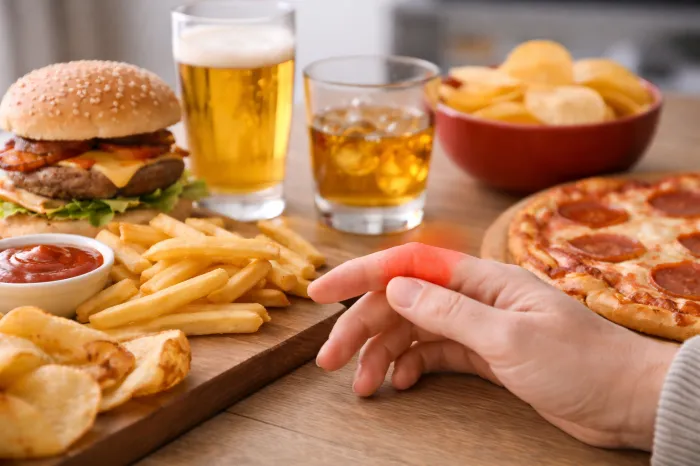 손가락 마디가 아픈 이유