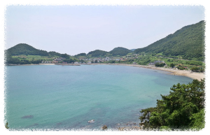 천하몽돌해변