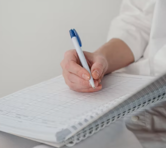 귀에서 삐소리가 나는 이유 이명 원인 대처법