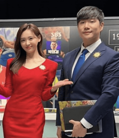 배성재
김다영
배성재 김다영 결혼
배성재 아나운서
김다영 아나운서
배성재 결혼
김다영 결혼
배성재 김다영 연애
SBS 아나운서 결혼
배성재 프로필
김다영 프로필
배성재 경력
김다영 경력
골 때리는 그녀들 배성재
FC아나콘다 김다영
SBS 아나운서 커플
