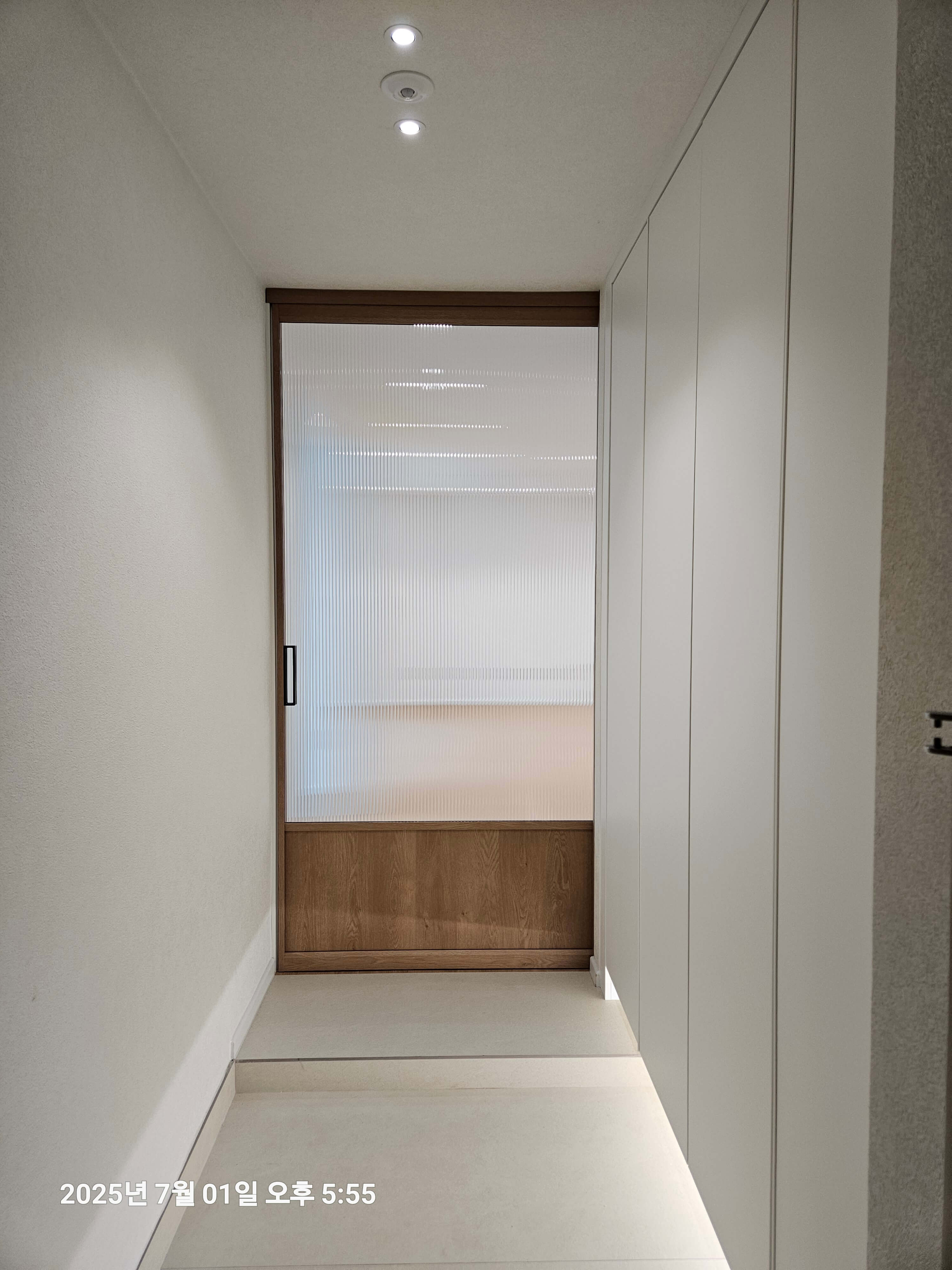 40평대 아파트 인테리어 모루유리 우드중문