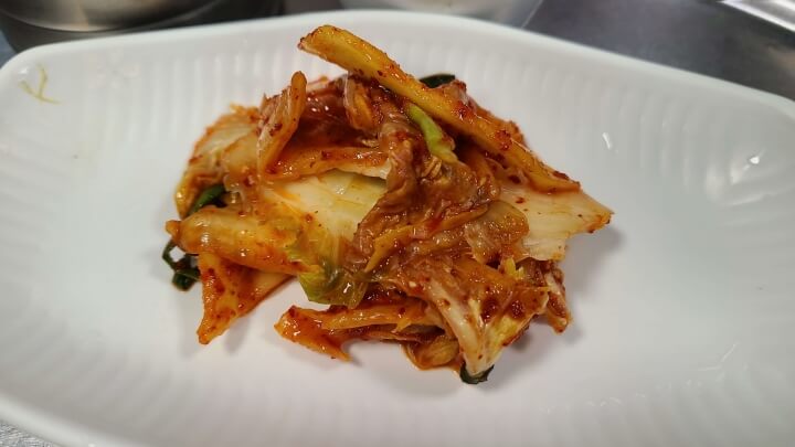 최대포-밑반찬-김치