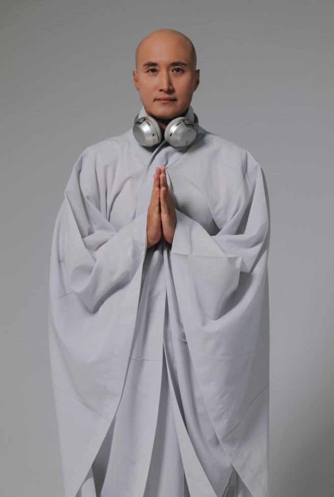 뉴진스님 윤성호