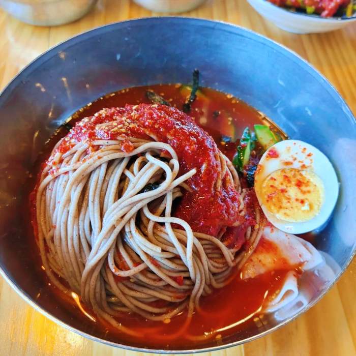 식객 허영만 백반기행 안재모 편 물 막국수 비빔막국수 들기름막국수 온면 돈가스 고양 원당 맛집 소개