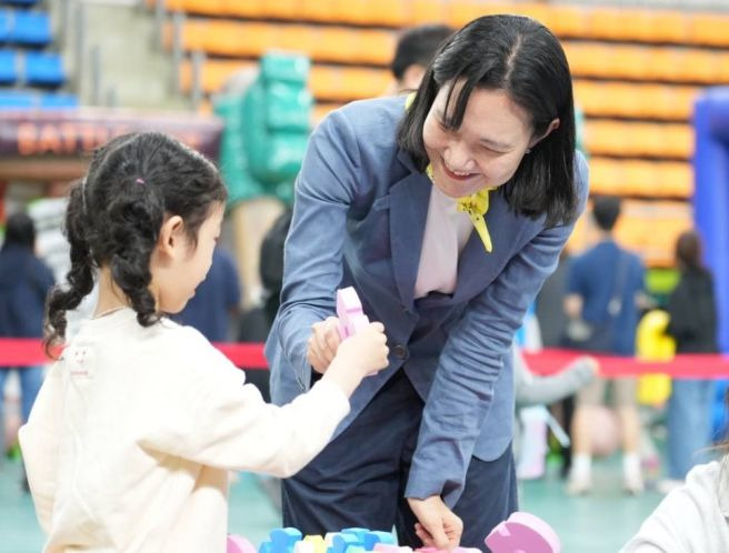 김남희 국회의원 나이 프로필 학력 고향 경력 지역구 사무실 근황 총정리