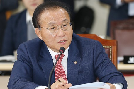 윤재옥 국민의힘 원내대표 프로필 나이 고향 학력