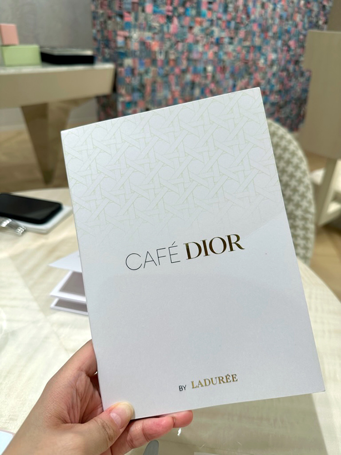 도쿄 긴자 카페 디올 바이 라뒤레 CAFÉ DIOR by LADURÉE