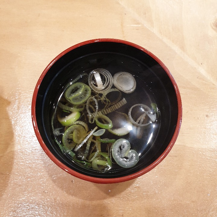 스미비부타동-파가-들어있는-장국