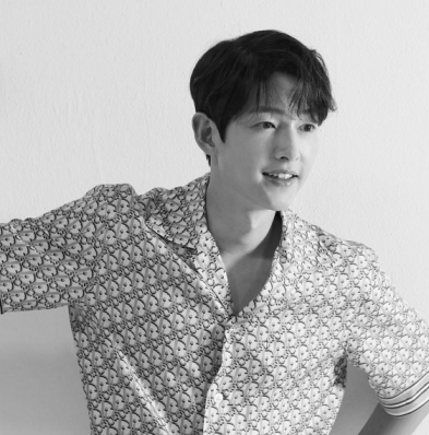 송중기