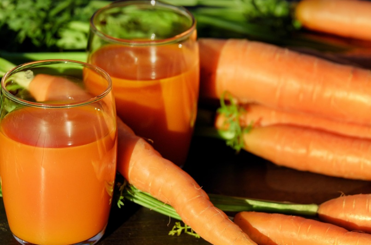 싱싱한 당근 이미지