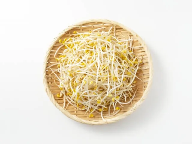 숙주반찬과 콩나물 반찬
