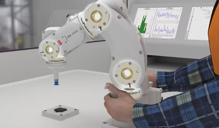 세계 최소형 산업용 로봇