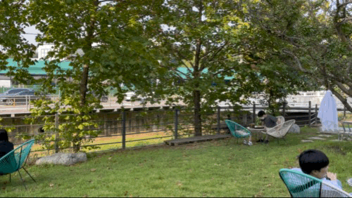 카페-어반리-본점-매장-야외-모습-영상