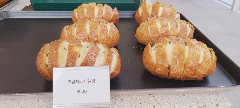 대형 테라스와 정원이 있는 카페 맛집 추천